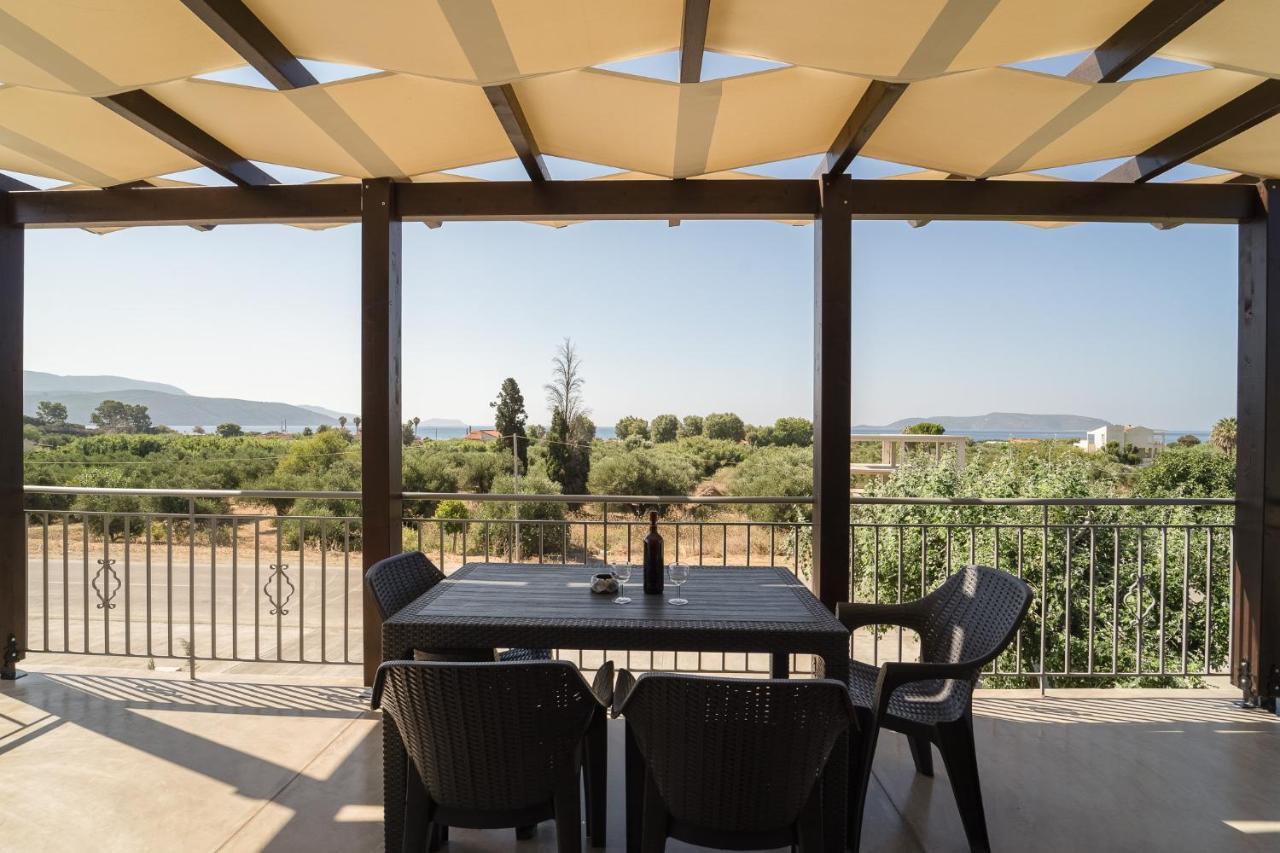 Lithos Suites Finikounda Exterior foto