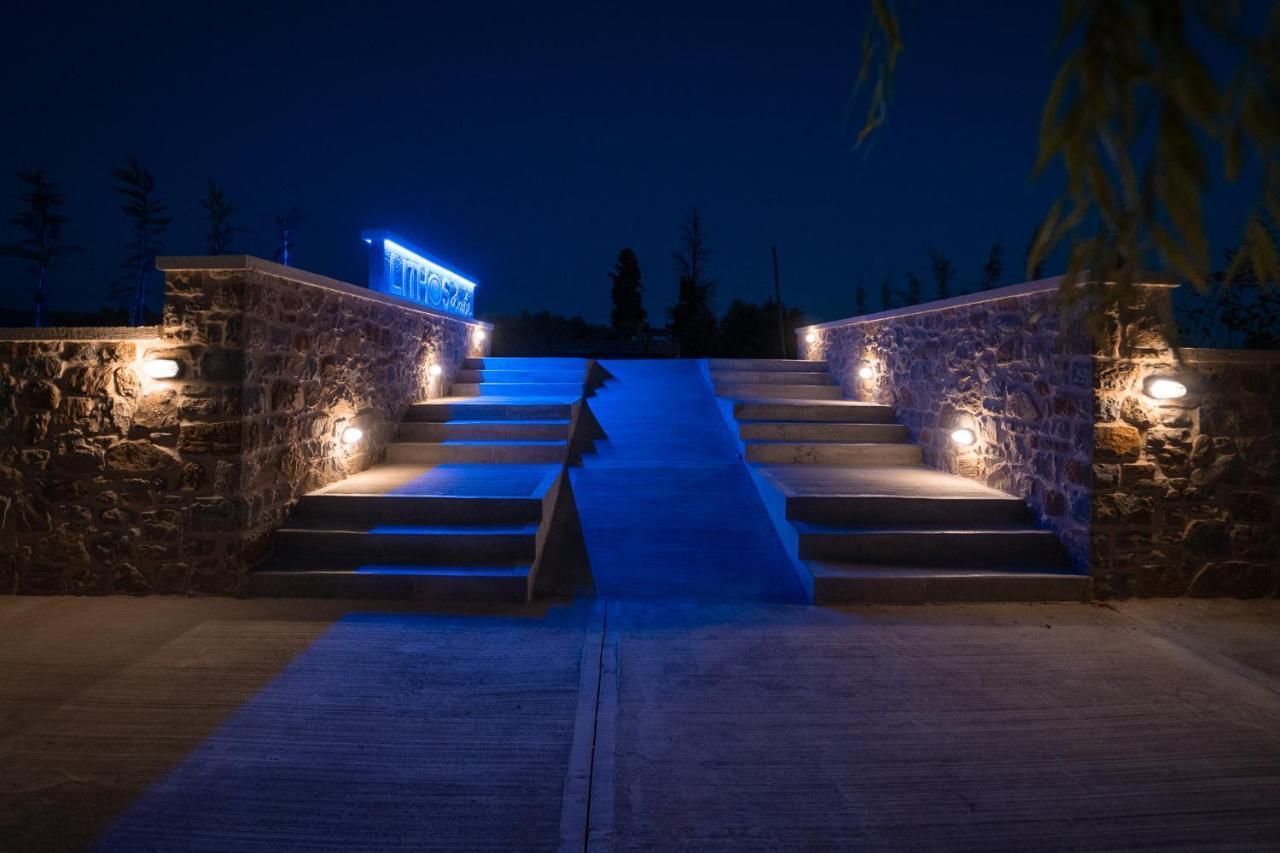 Lithos Suites Finikounda Exterior foto