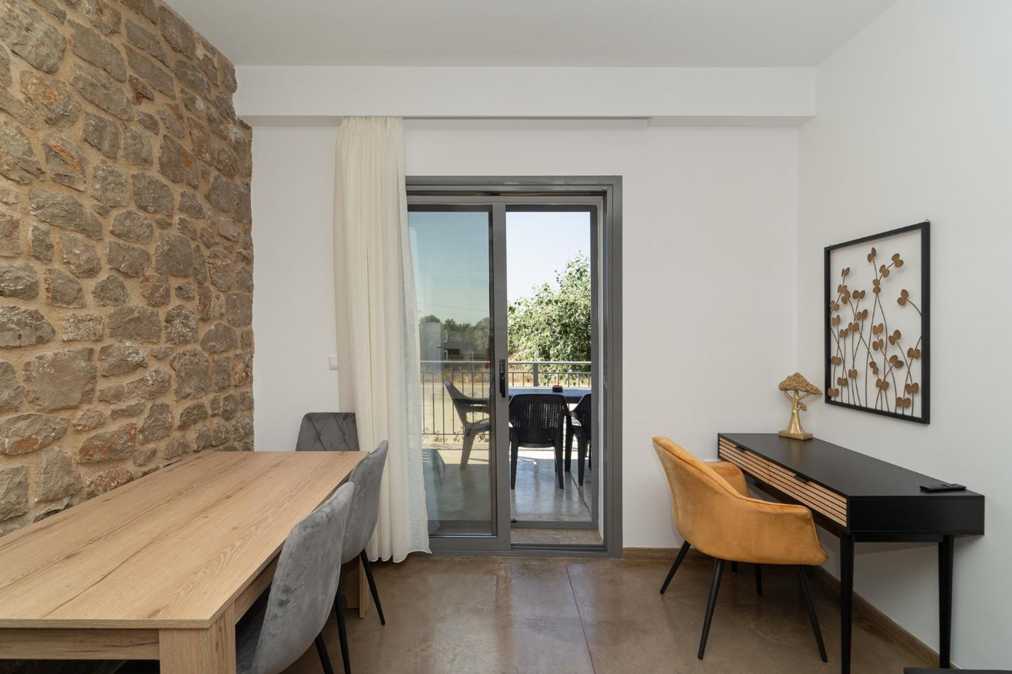 Lithos Suites Finikounda Exterior foto